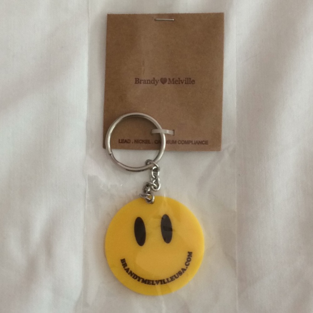 *ON HOLD* Brandy Melville smile keychain